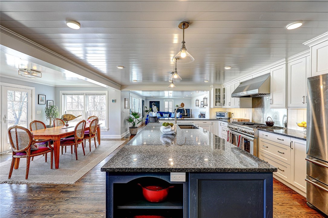 23 Surrey Road Barrington, RI 02806 - Photo 8 of 50