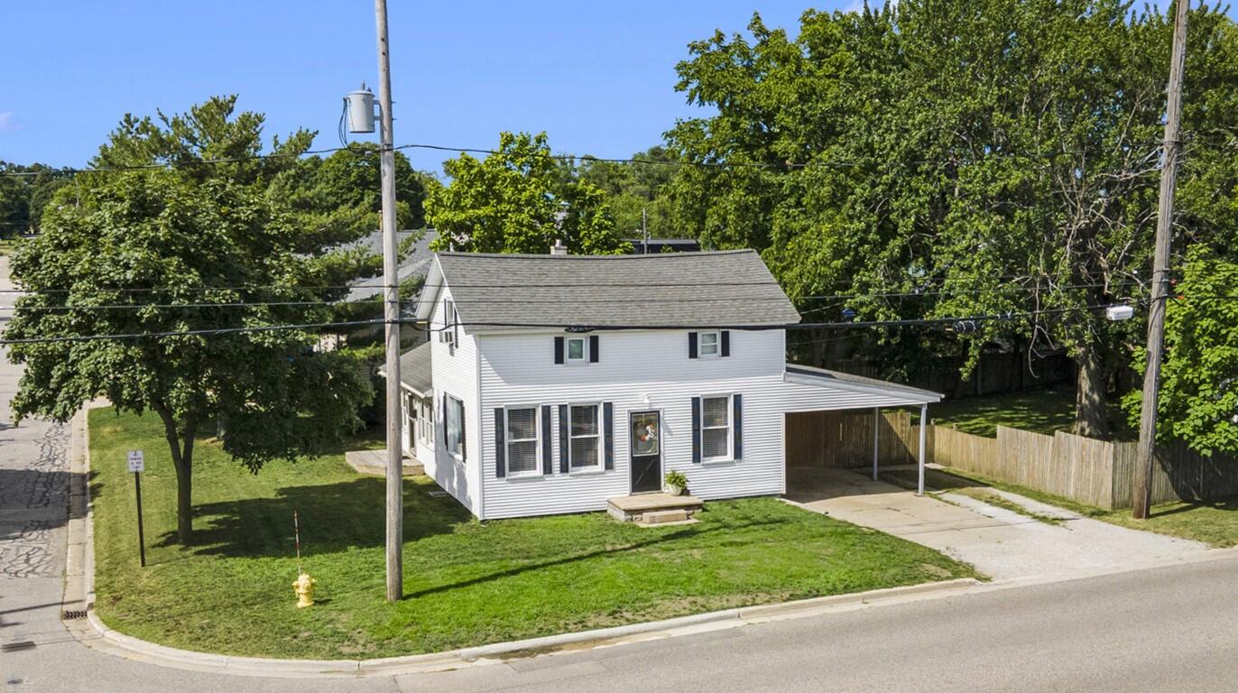 116 South Park Street Spring Lake, MI 49456 - Photo 1 of 39 0cover