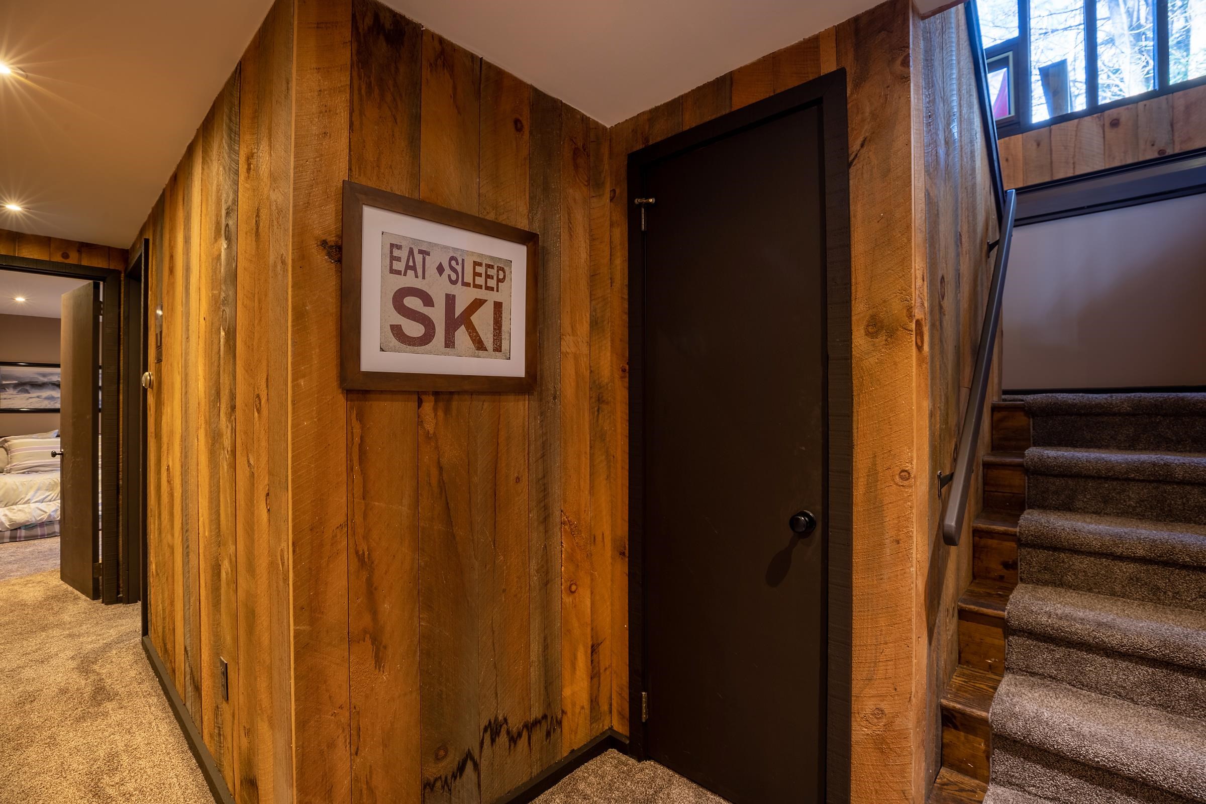 309 Magic Circle Londonderry, VT 05148 - Photo 18 of 40