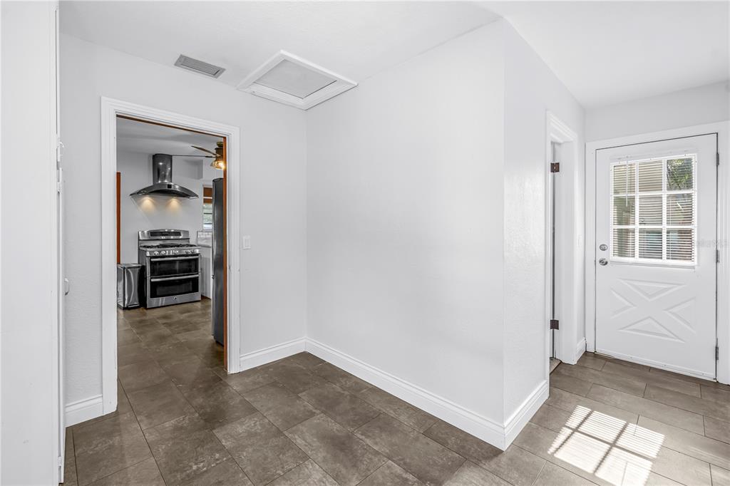 1019 Woodcrest Avenue Clearwater, FL 33756 - Photo 17 of 52