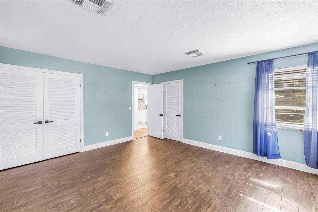 1019 Woodcrest Avenue Clearwater, FL 33756 - Photo 18 of 52