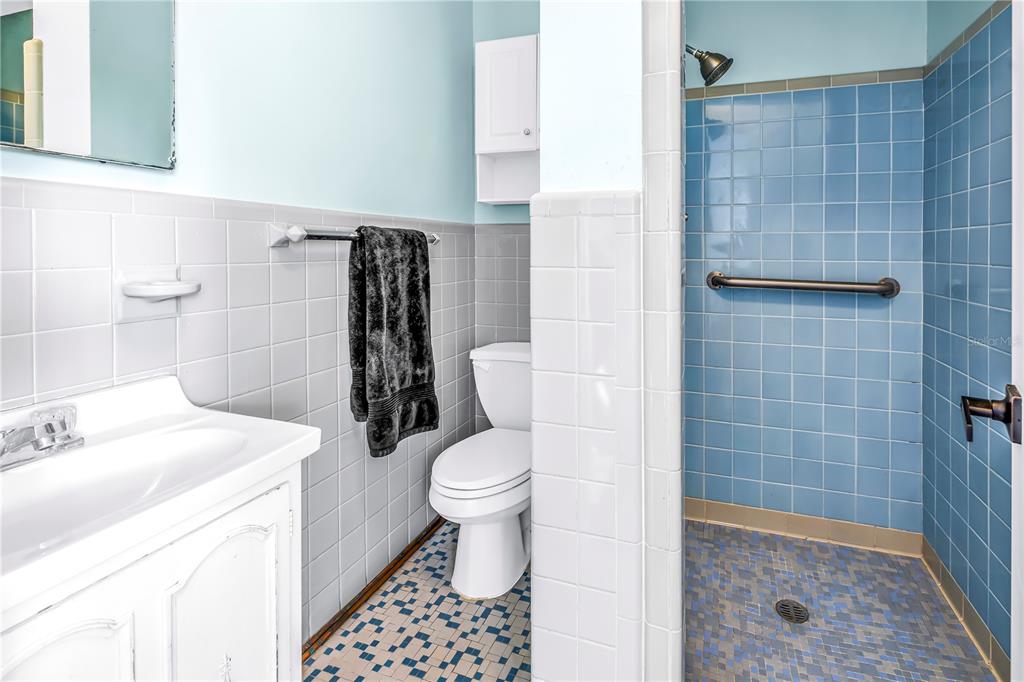 1019 Woodcrest Avenue Clearwater, FL 33756 - Photo 23 of 52