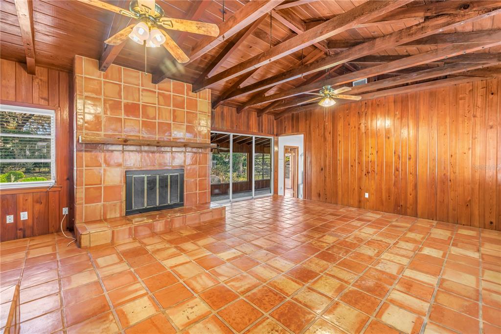 1019 Woodcrest Avenue Clearwater, FL 33756 - Photo 4 of 52