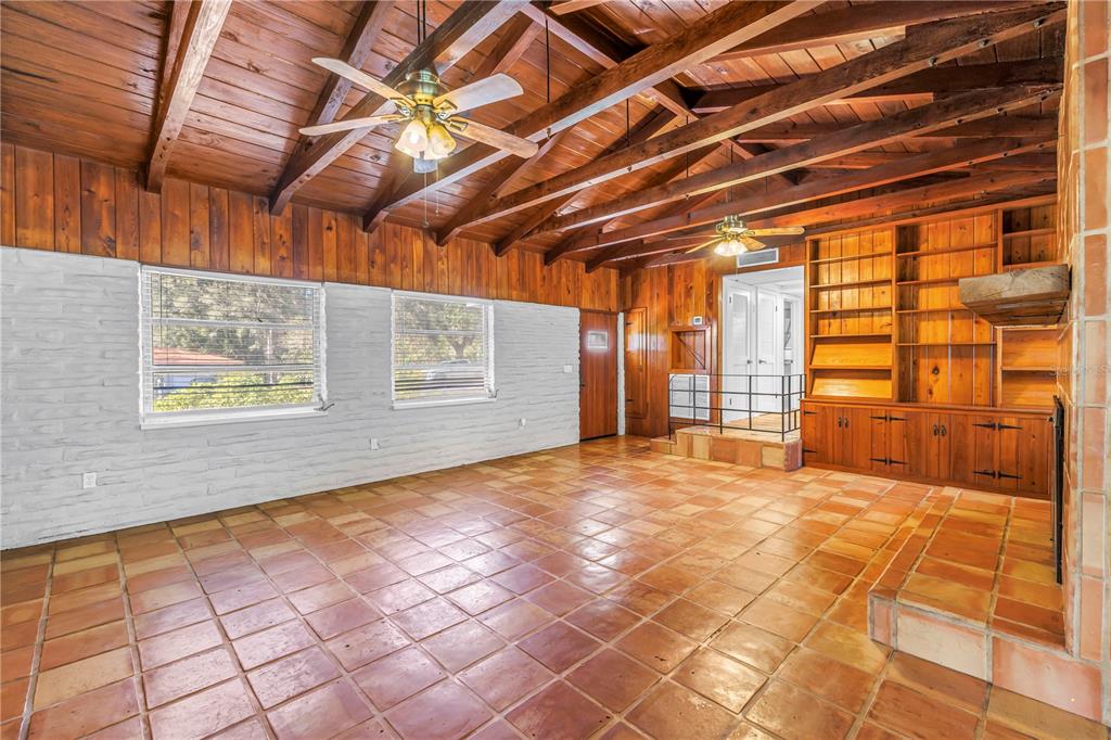 1019 Woodcrest Avenue Clearwater, FL 33756 - Photo 5 of 52