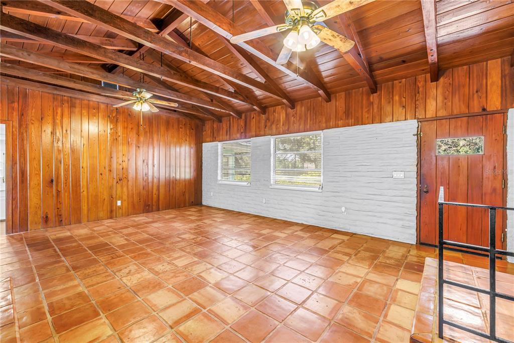 1019 Woodcrest Avenue Clearwater, FL 33756 - Photo 7 of 52