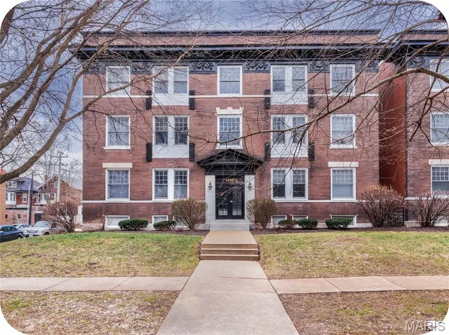 $147,000 | 6102 Washington Boulevard, Unit 302, St. Louis, MO 63112