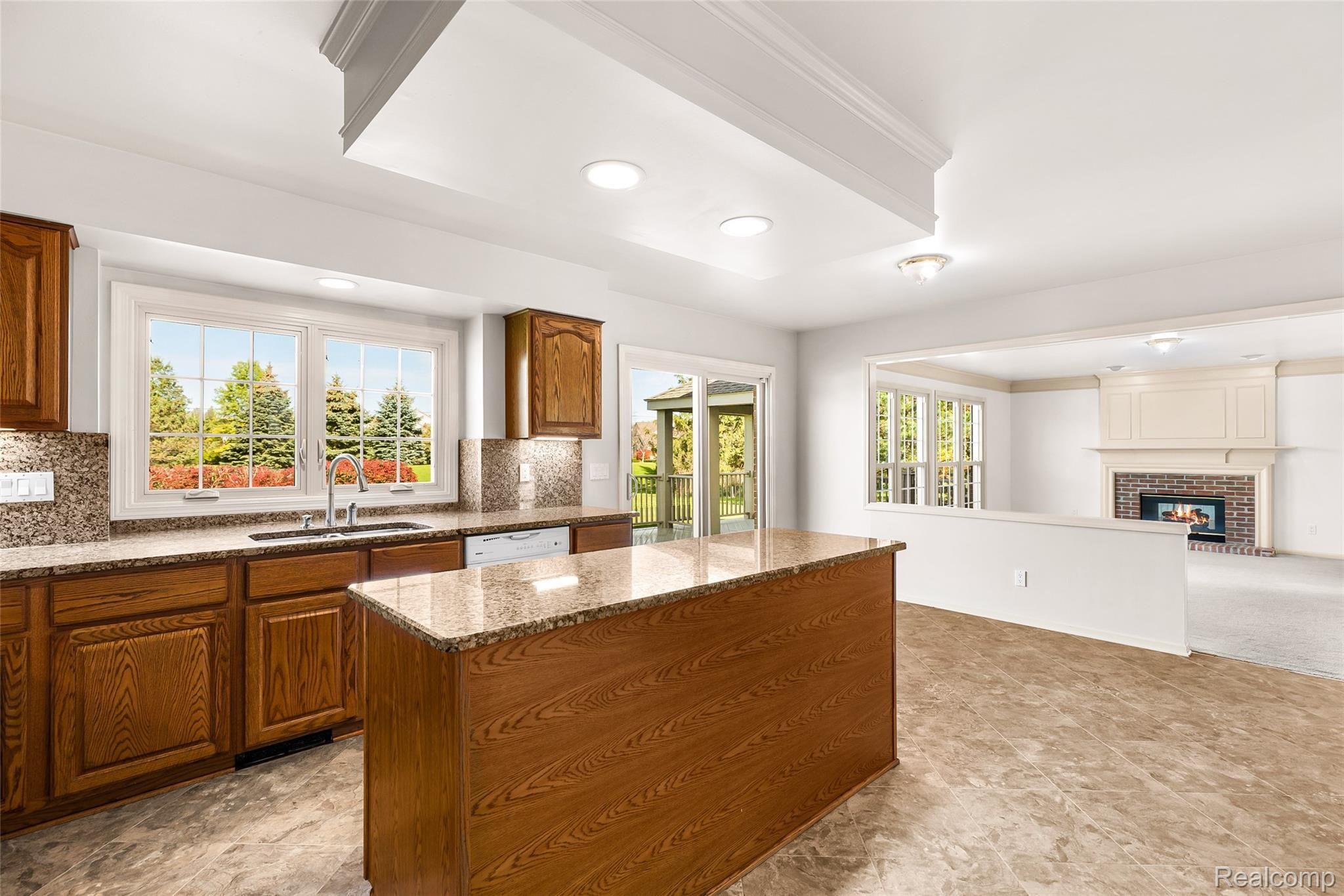 46690 Mornington Road Canton, MI 48188 - Photo 22 of 47 22.Kitchen
