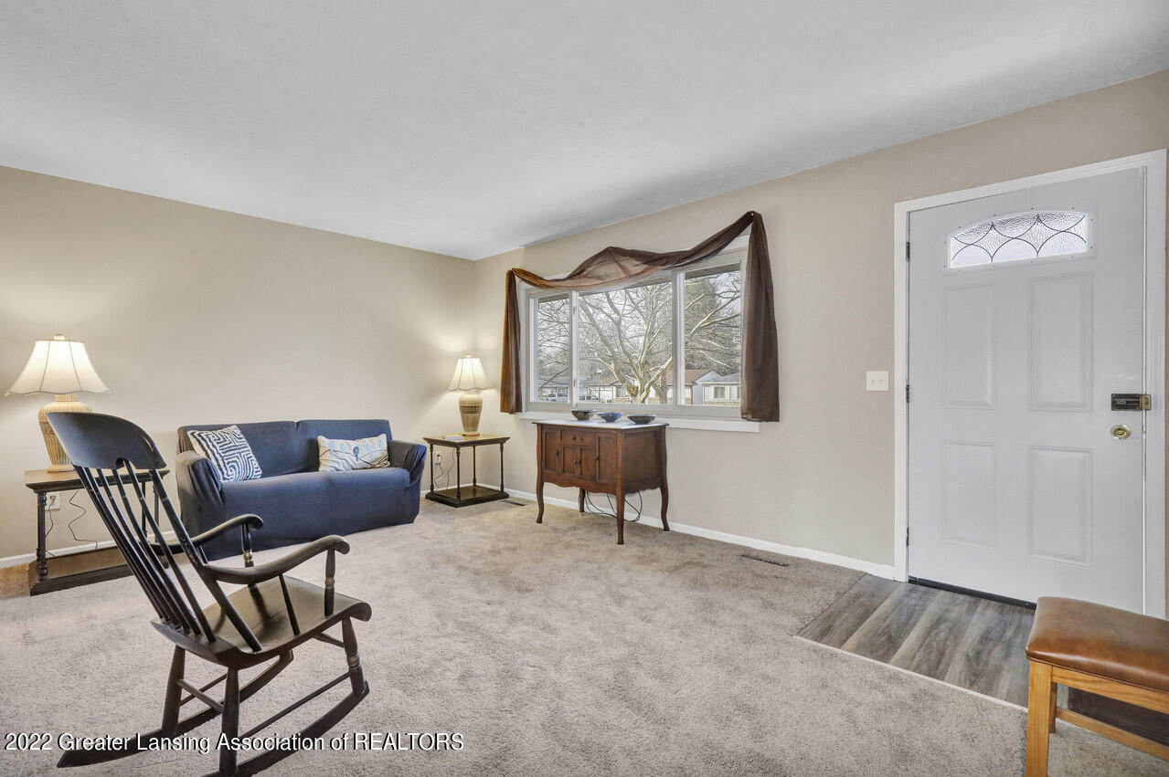 3117 Colchester Road Lansing, MI 48906 - Photo 11 of 38 _I3A1479 (1)