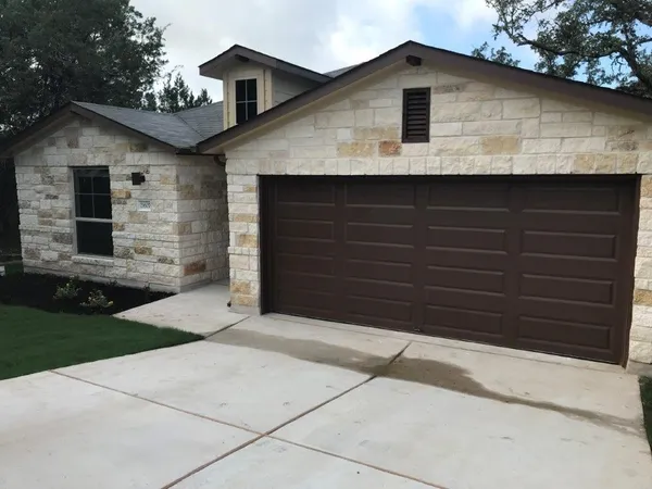 $1,900 | 21607 Surrey Lane, Lago Vista, TX 78645