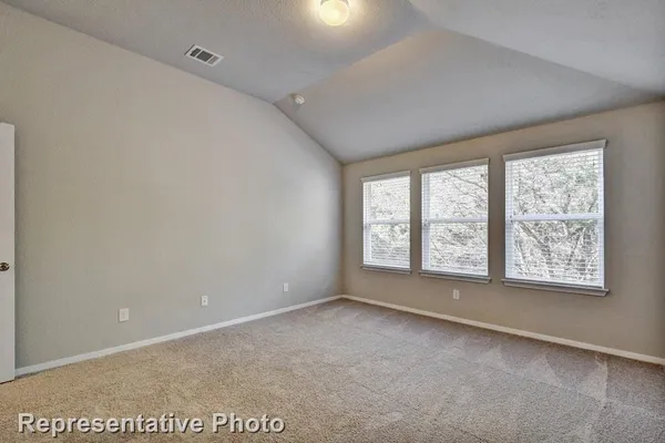 $1,900 | 21607 Surrey Lane, Lago Vista, TX 78645