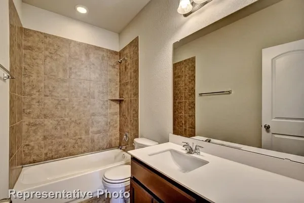 $1,900 | 21607 Surrey Lane, Lago Vista, TX 78645