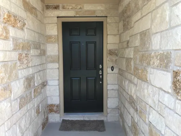 $1,900 | 21607 Surrey Lane, Lago Vista, TX 78645