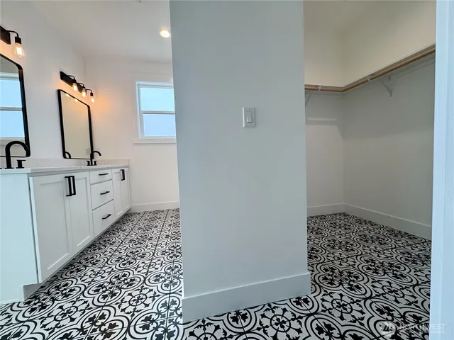 $724,500 | 146 33rd Street Northwest, East Wenatchee, WA 98802