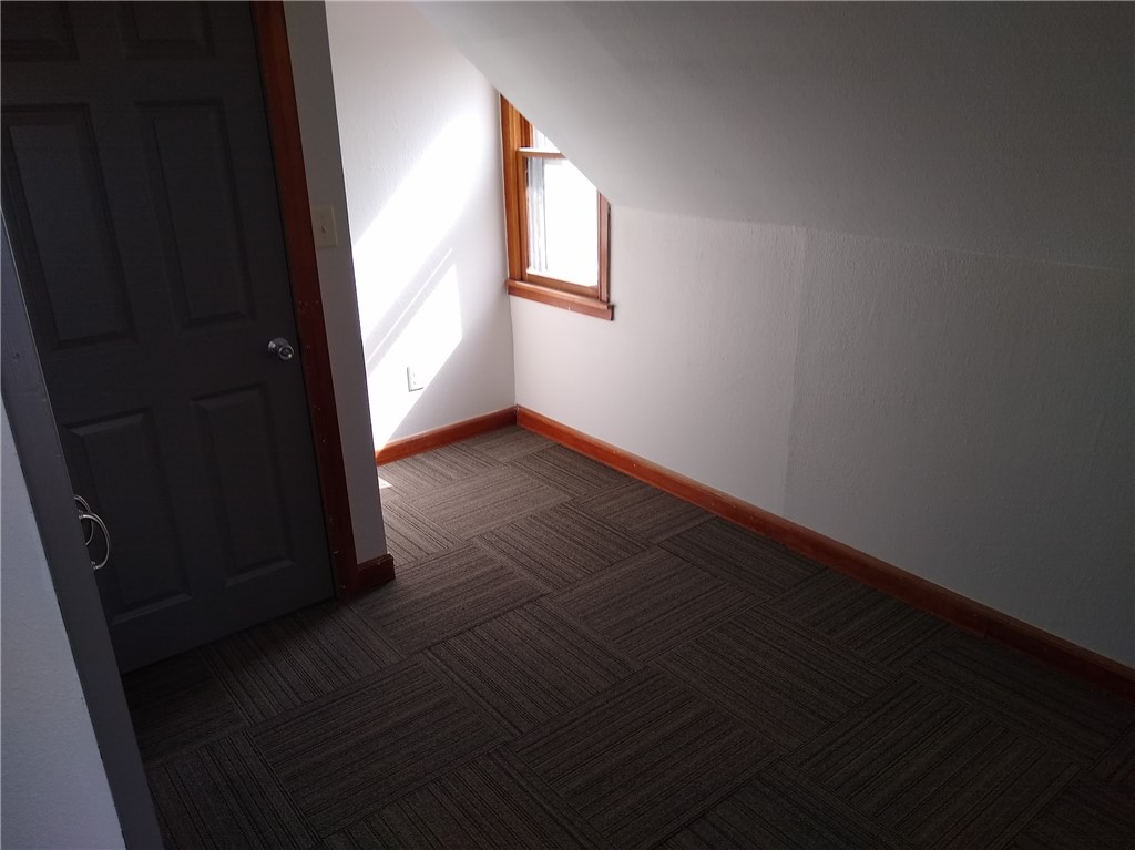 3121 Seymour Road, Unit 3 Eau Claire, WI 54703 - Photo 9 of 46 APT 2