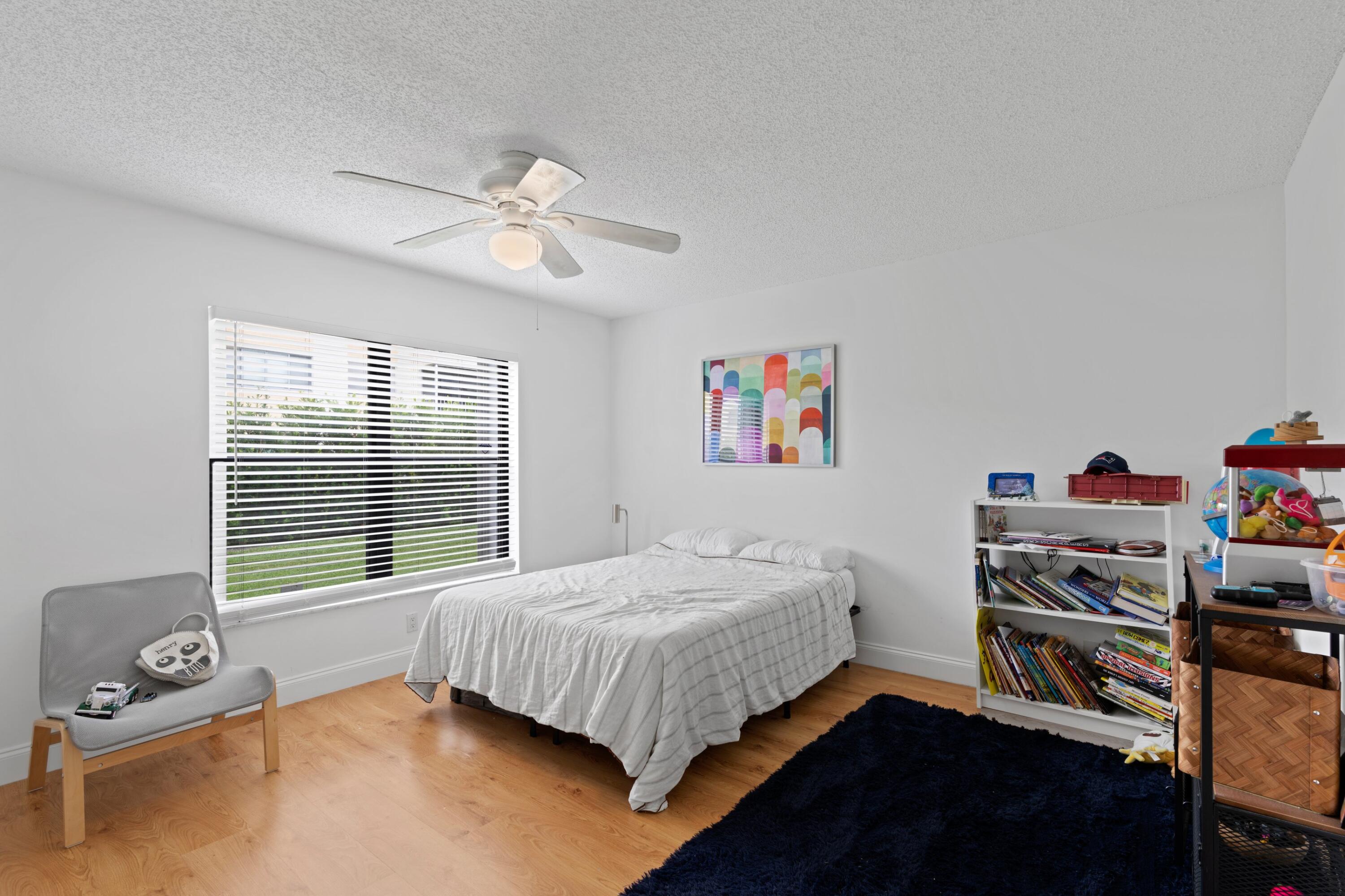 201 Southwest 1st Street, Unit 7 Boca Raton, FL 33432 - Photo 8 of 15 GUEST BEDROOM
