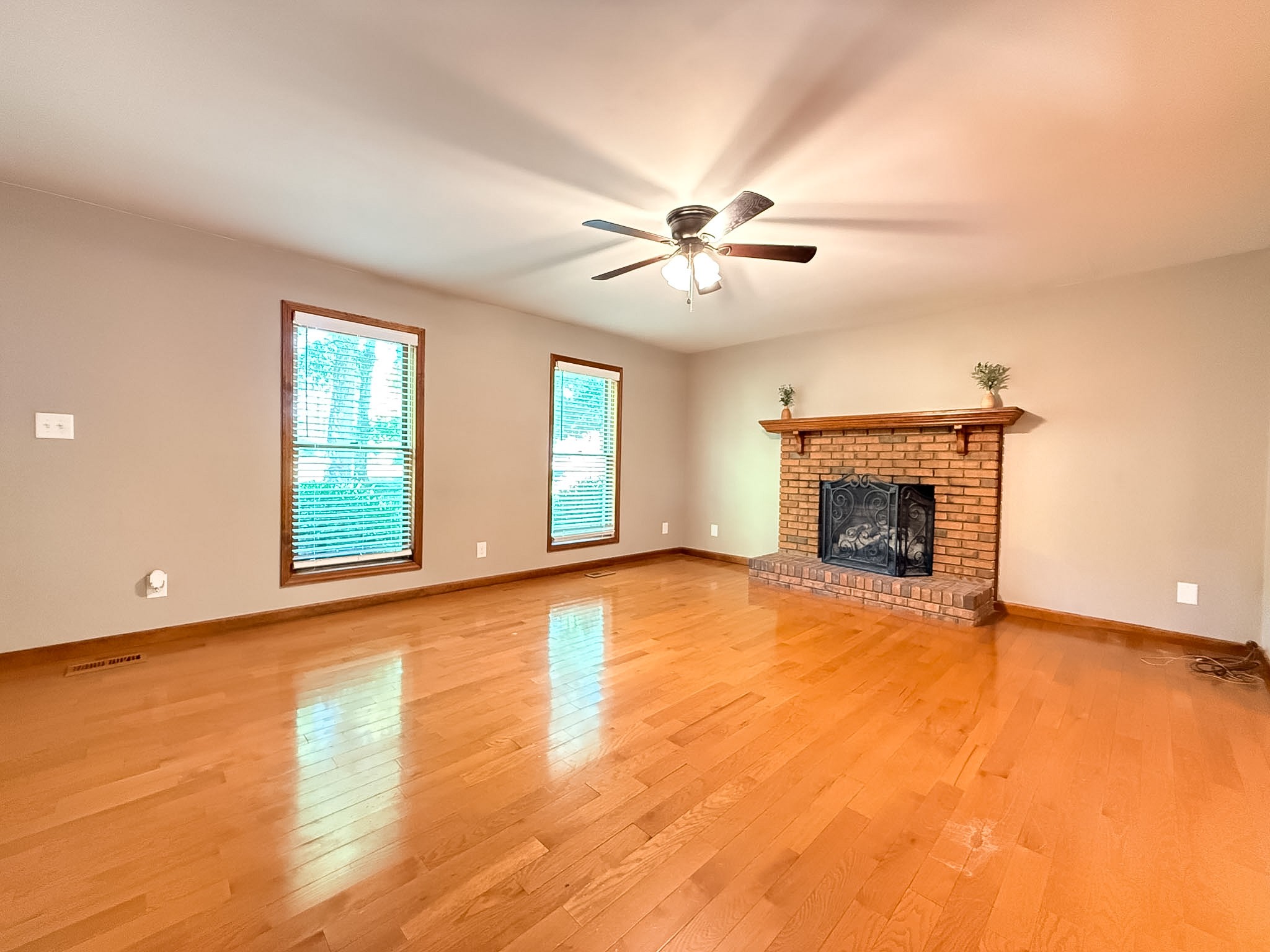 5054 Huffman Mill Road Hopkinsville, KY 42240 - Photo 4 of 56 Gallery Image 4