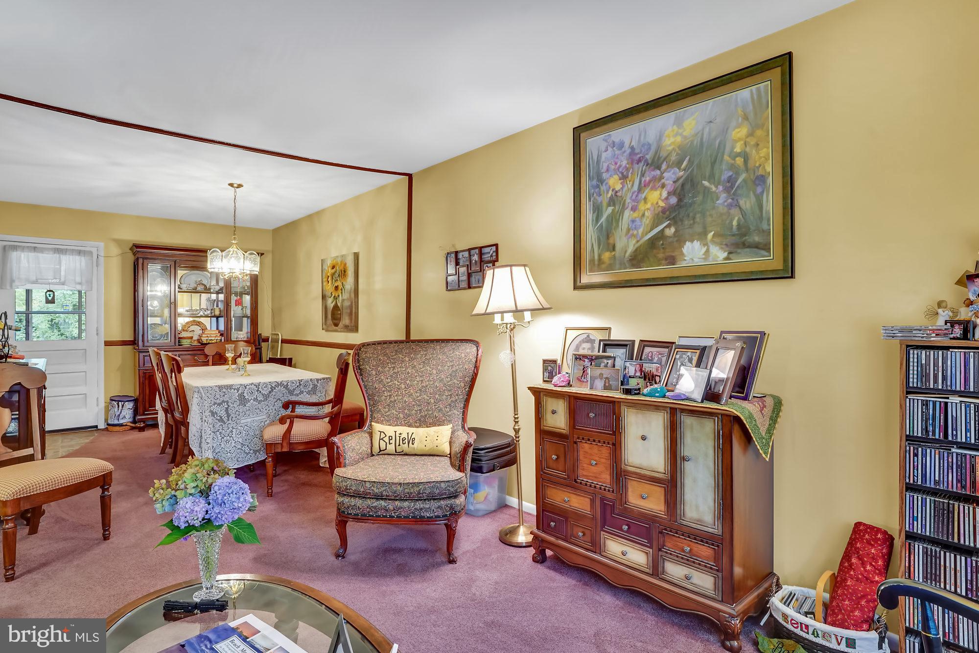 419 Calyn Drive Reading, PA 19607 - Photo 2 of 28 Gallery Image 2