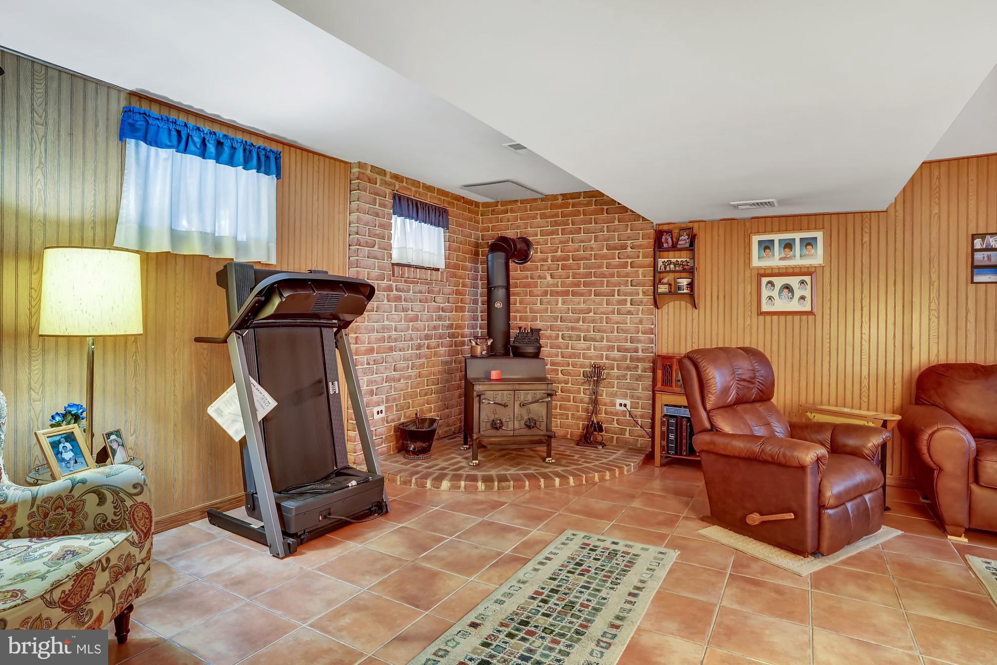419 Calyn Drive Reading, PA 19607 - Photo 17 of 28 Gallery Image 17
