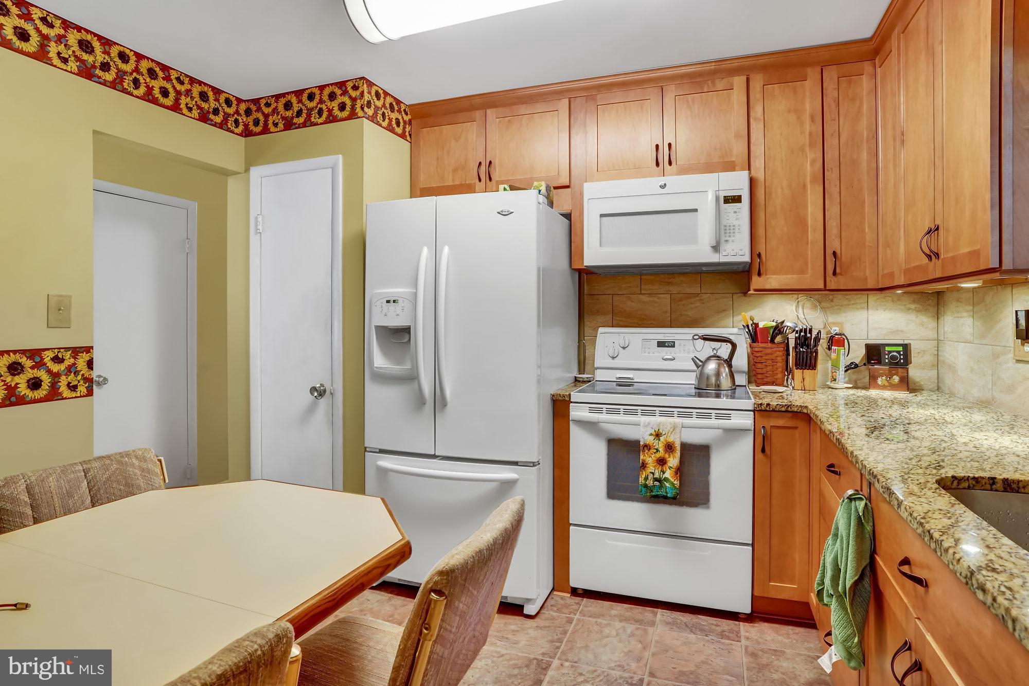 419 Calyn Drive Reading, PA 19607 - Photo 6 of 28 Gallery Image 6