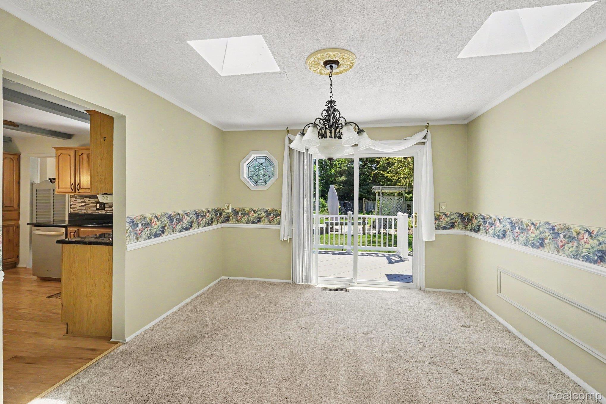 4023 South Genesee Road Grand Blanc, MI 48439 - Photo 13 of 39 010_file_1201.jpg