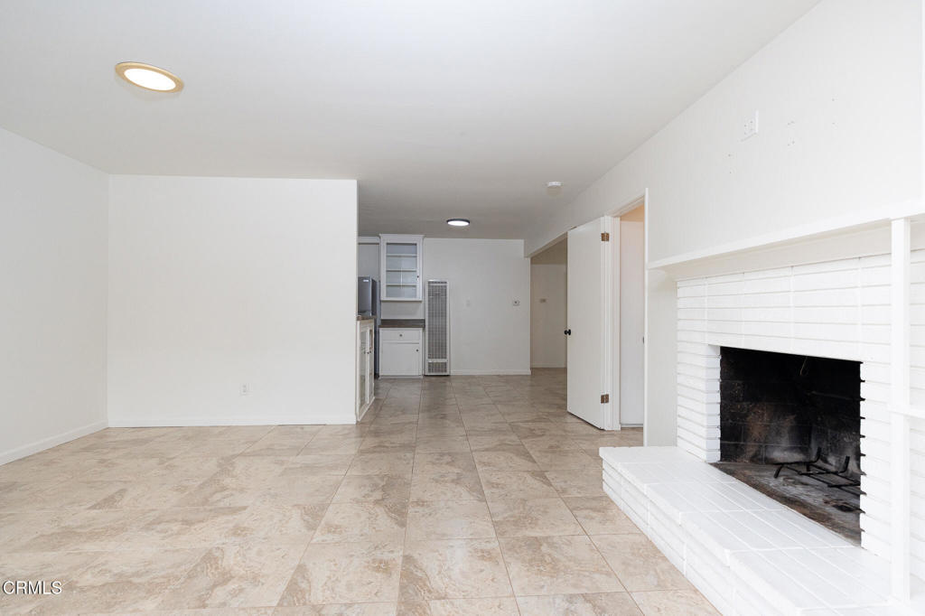 136 Oxnard Avenue Oxnard, CA 93035 - Photo 12 of 27