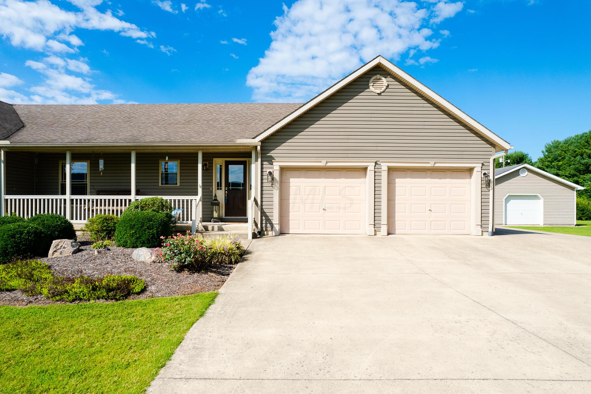 17 Maple Grove Road Chillicothe, OH 45601 - Photo 4 of 38