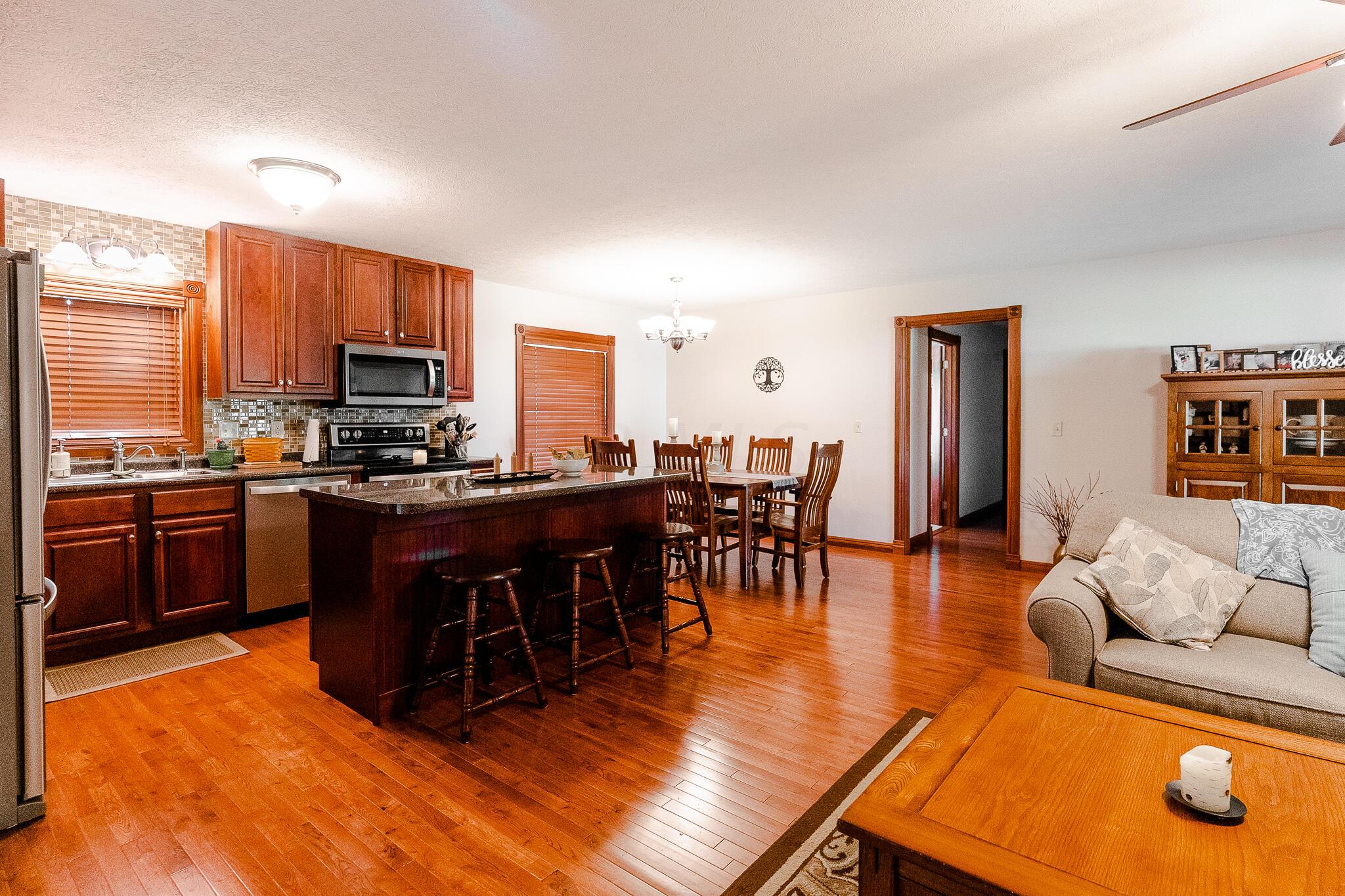 17 Maple Grove Road Chillicothe, OH 45601 - Photo 6 of 38