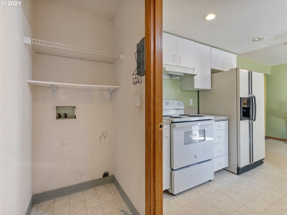 8106 Southeast Knight Street Portland, OR 97206 - Photo 20 of 29 a bathroom with a shower and a sink