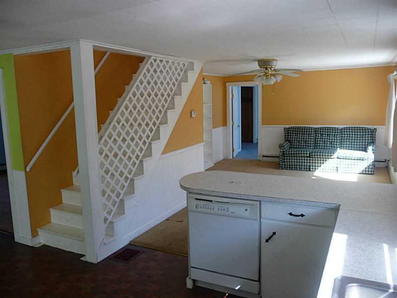 496 Washington Road Jefferson, ME 04348 - Photo 7 of 35 Kitchen.
