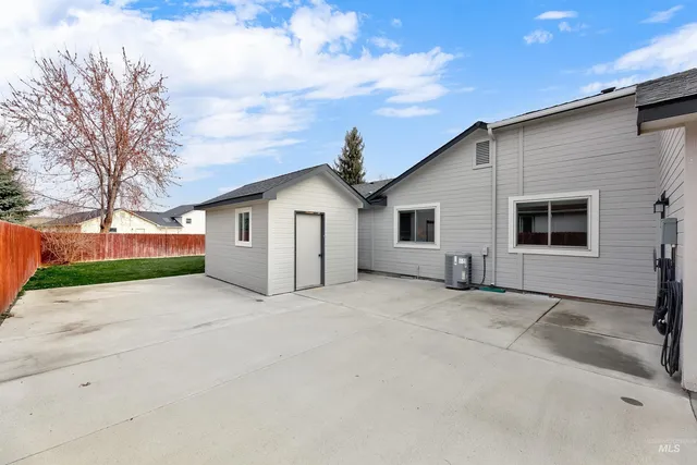 $434,800 | 444 Morning Sun Court, Nampa, ID 83686