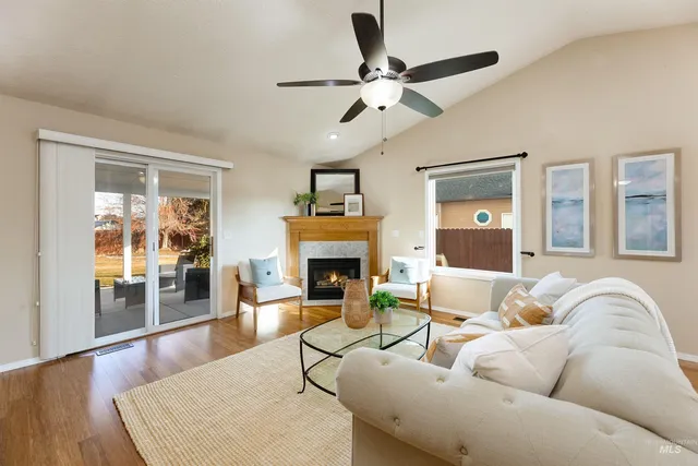 $434,800 | 444 Morning Sun Court, Nampa, ID 83686