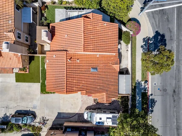 $1,375,000 | 16511 Newland Street, Huntington Beach, CA 92647