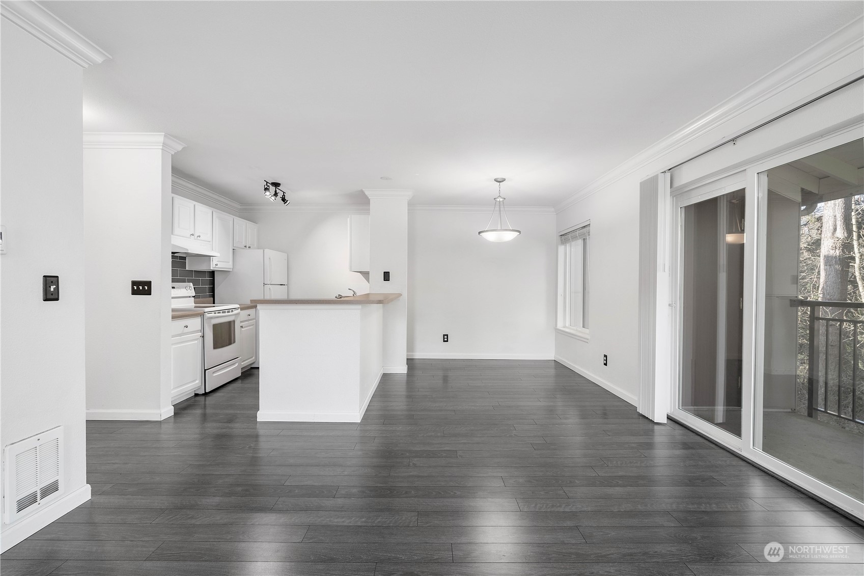 31500 33rd Place Southwest, Unit R204 Federal Way, WA 98023 - Photo 4 of 26 a view of kitchen with wooden floor