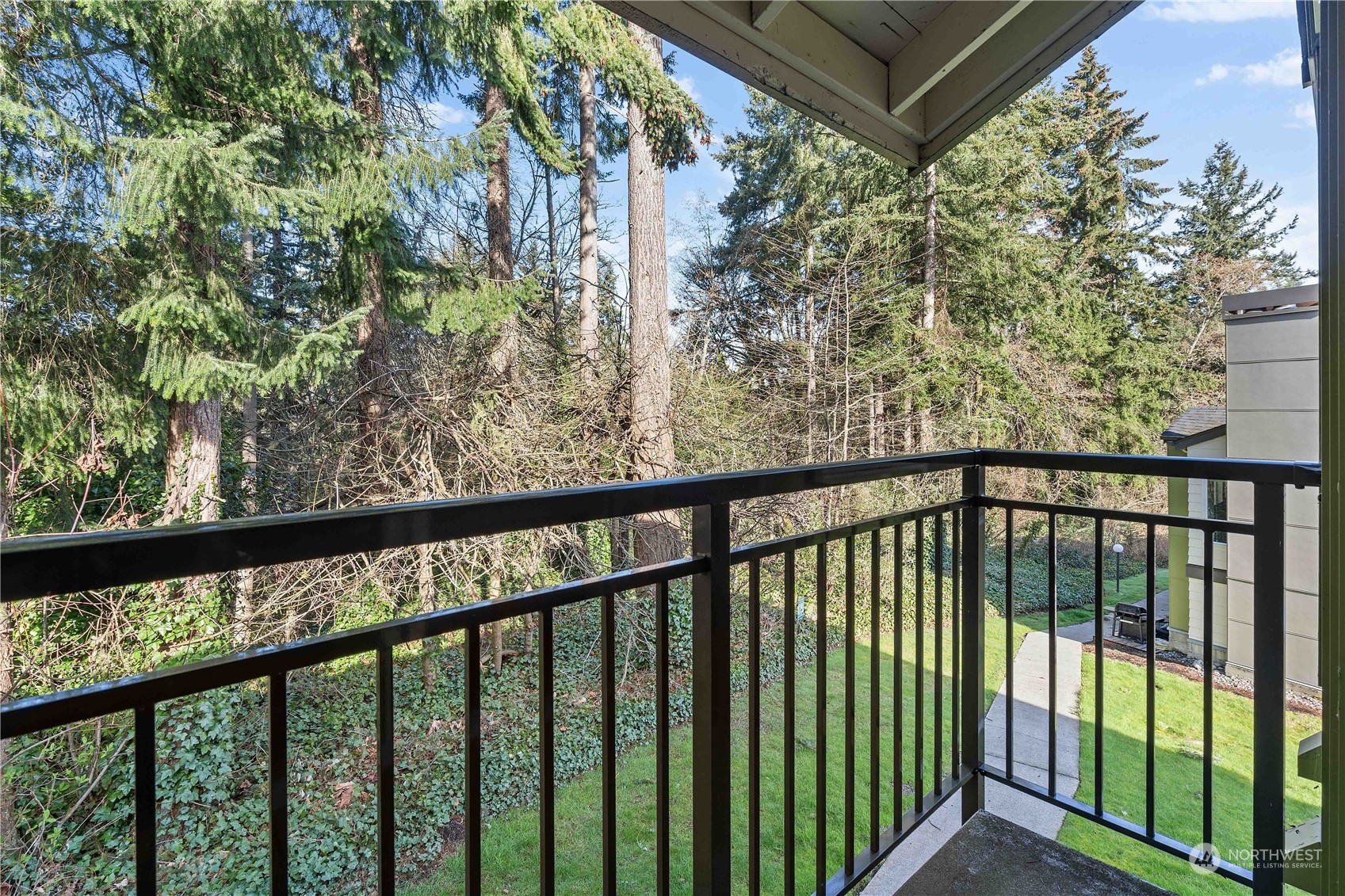 31500 33rd Place Southwest, Unit R204 Federal Way, WA 98023 - Photo 7 of 26 a view of a balcony