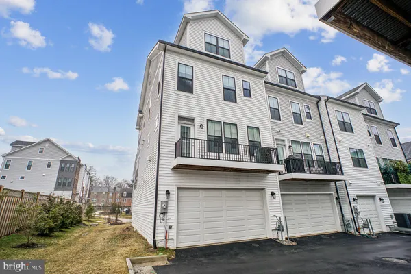 $4,750 | 7415 Rocky Creek Terrace, Annandale, VA 22003