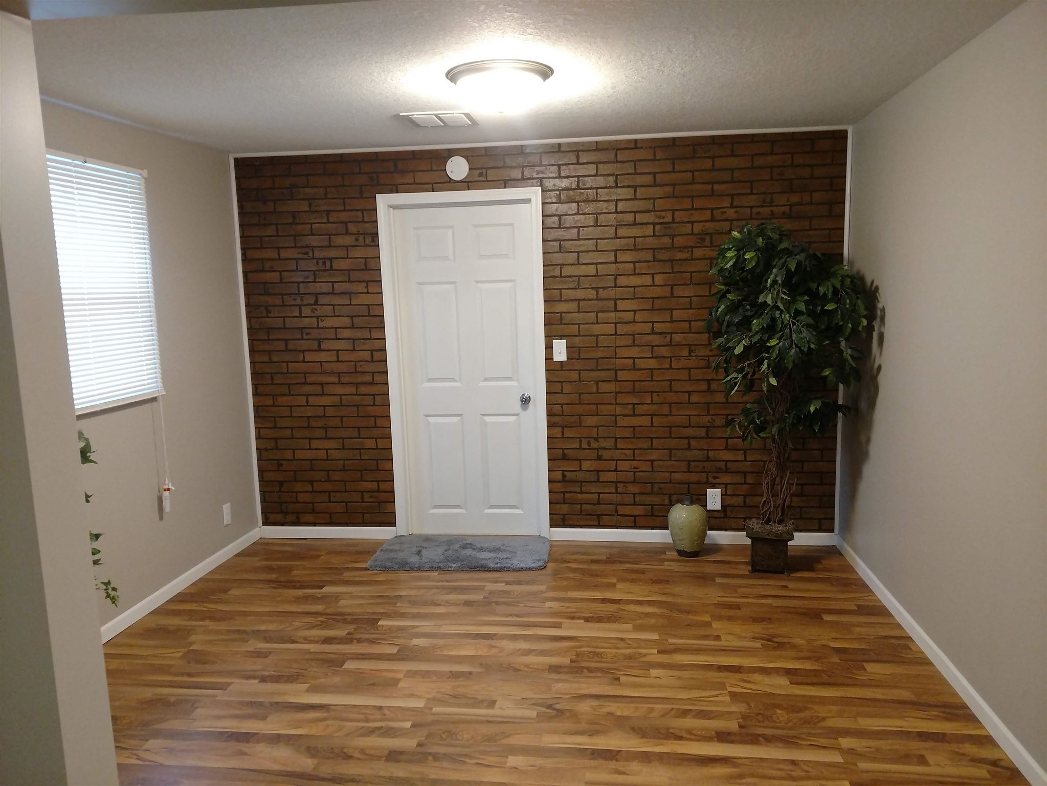 615 Cleveland Street Decatur, IN 46733 - Photo 12 of 19