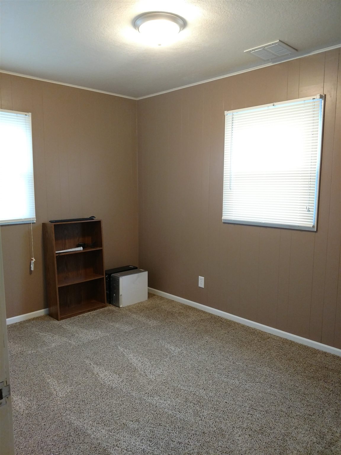 615 Cleveland Street Decatur, IN 46733 - Photo 16 of 19