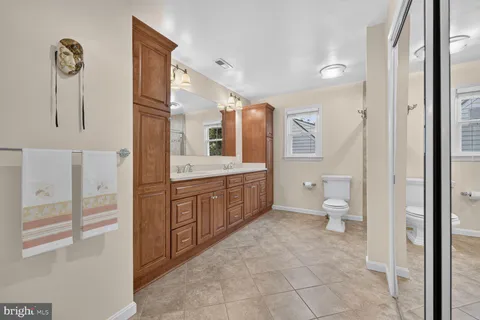 $1,370,000 | 1240 Pine Hill Road, McLean, VA 22101