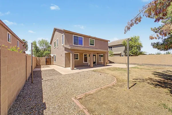 $2,695 | 4161 South Luiseno Boulevard, Gilbert, AZ 85297