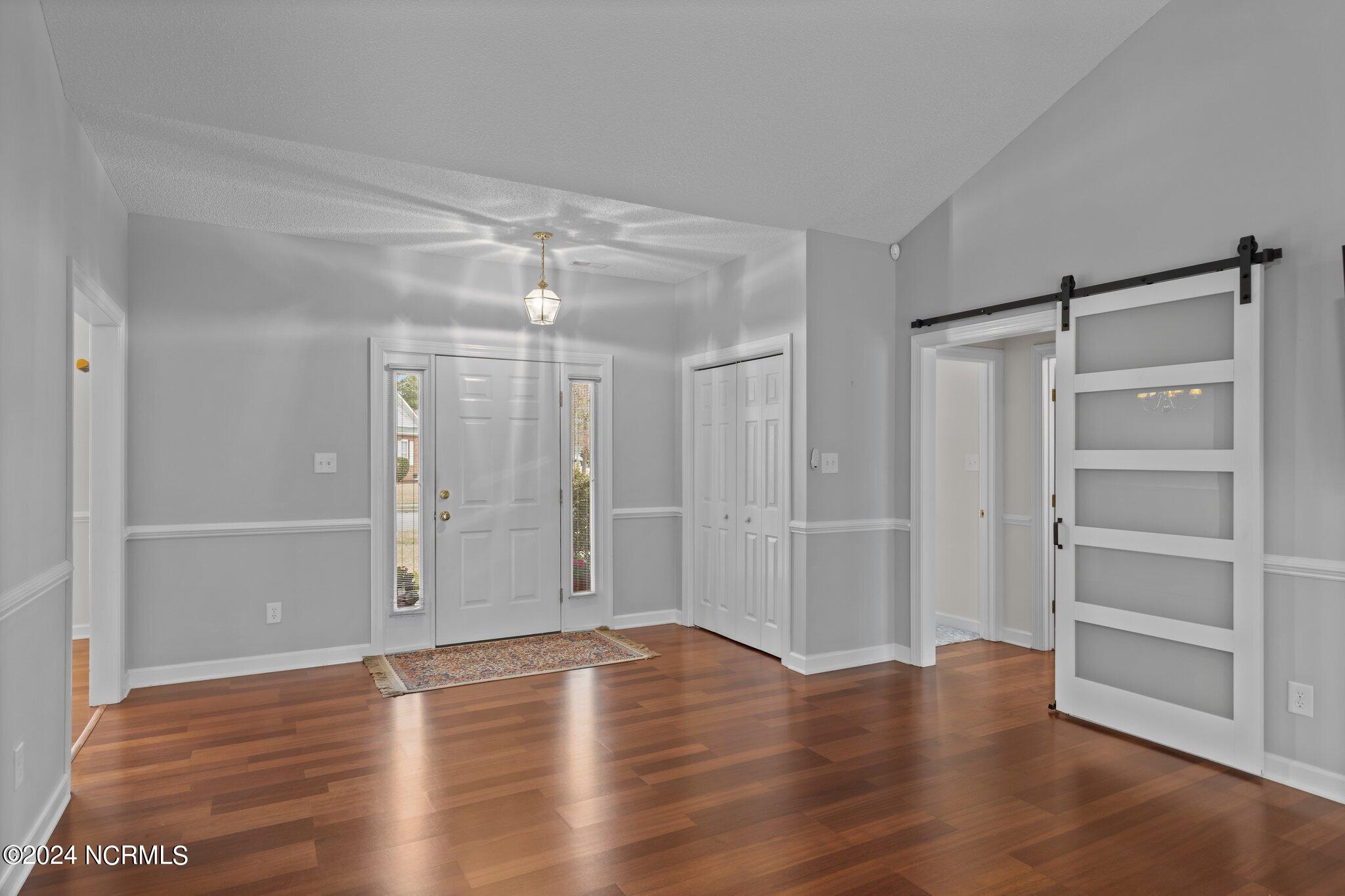 126 Neuchatel Road New Bern, NC 28562 - Photo 9 of 71 View of Foyer from Living Room