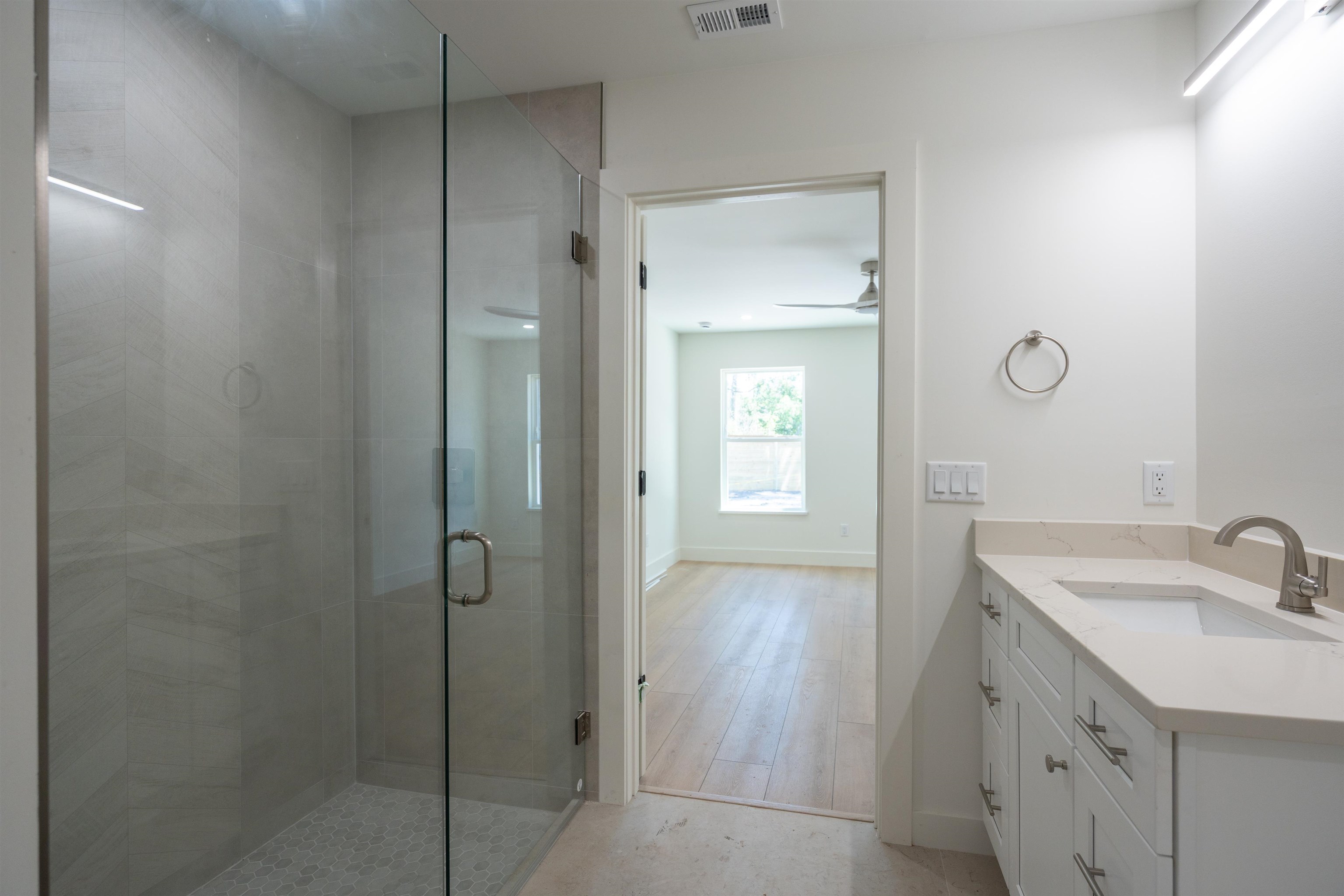 411 Royal Road St. Augustine, FL 32086 - Photo 29 of 43 a bathroom with a sink and mirror