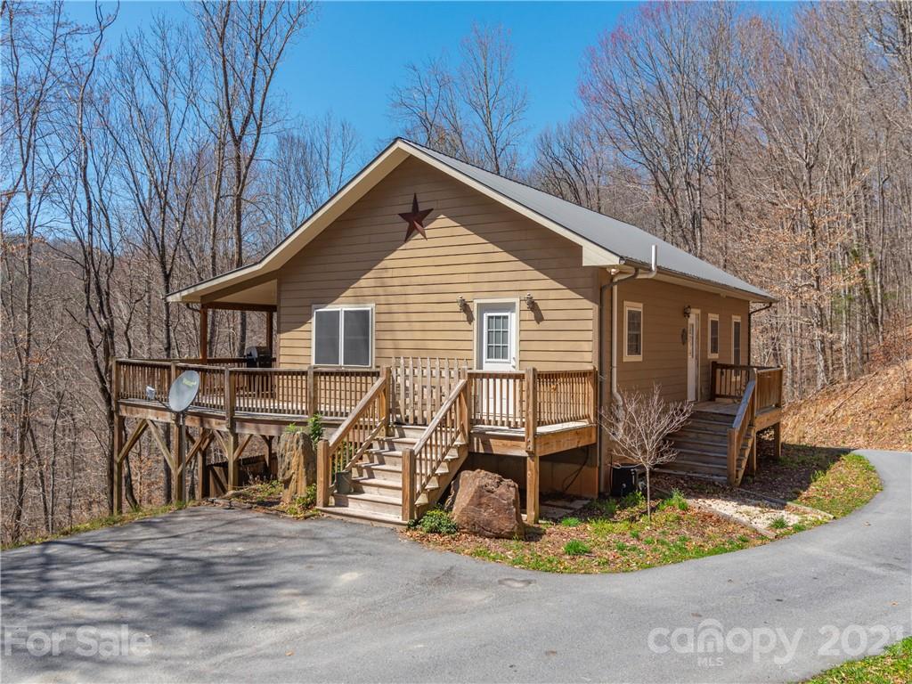 411 Scarlet Ridge Sylva, NC 28779 - Photo 1 of 26 Gallery Image 1