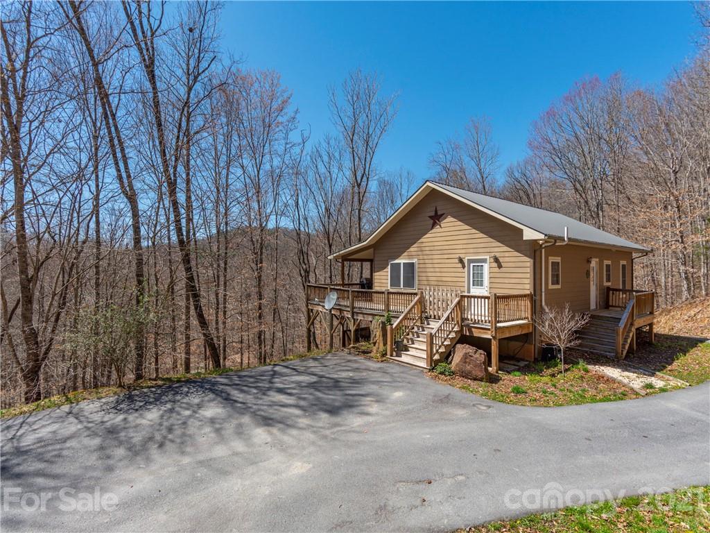 411 Scarlet Ridge Sylva, NC 28779 - Photo 2 of 26 Gallery Image 2