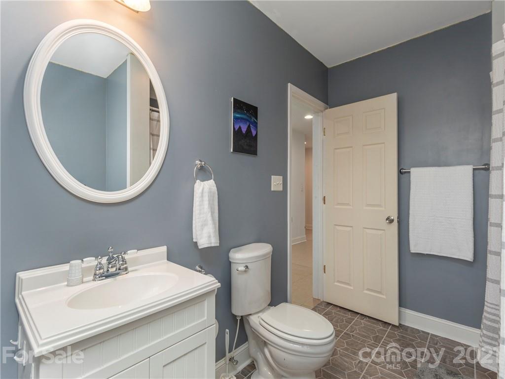 411 Scarlet Ridge Sylva, NC 28779 - Photo 18 of 26 Gallery Image 18