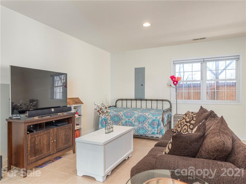 411 Scarlet Ridge Sylva, NC 28779 - Photo 21 of 26 Gallery Image 21
