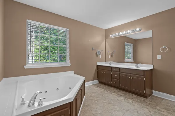 $300,000 | 5578 Sarah Drive, Ooltewah, TN 37363