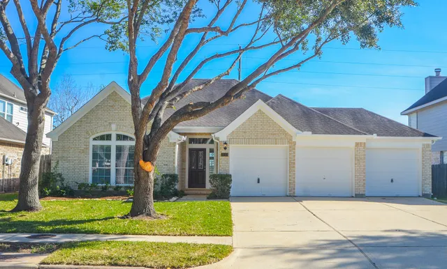 $2,295 | 2123 Thistlerock Lane, Sugar Land, TX 77479