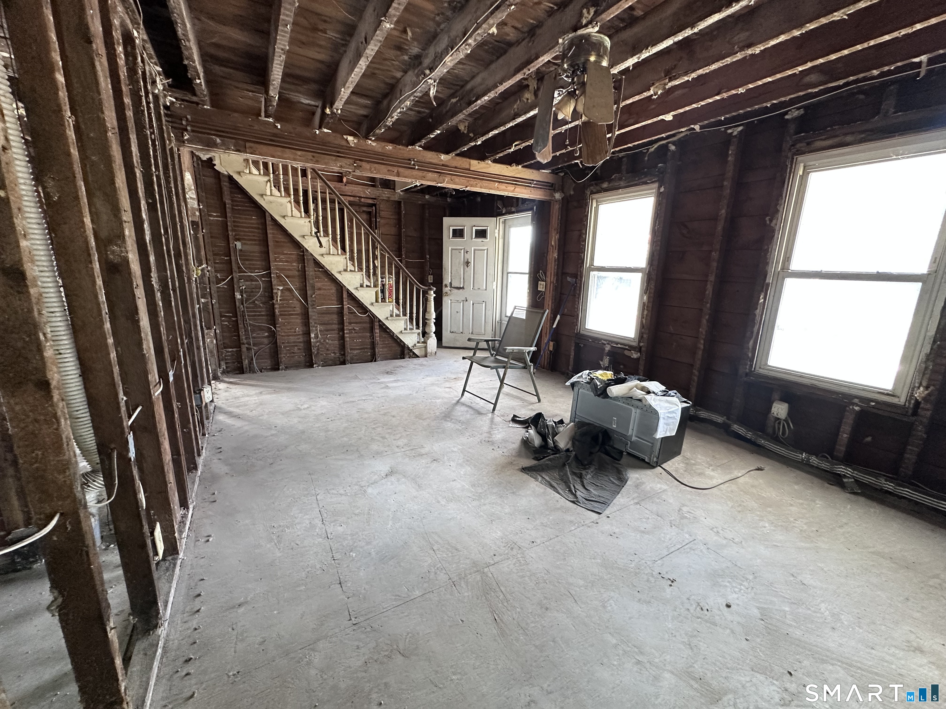 240 Mitchell Street Groton, CT 06340 - Photo 6 of 24 Gallery Image 6
