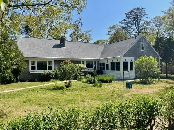 $899,000 | 3 Lighthouse Lane, Eastham, MA 02642