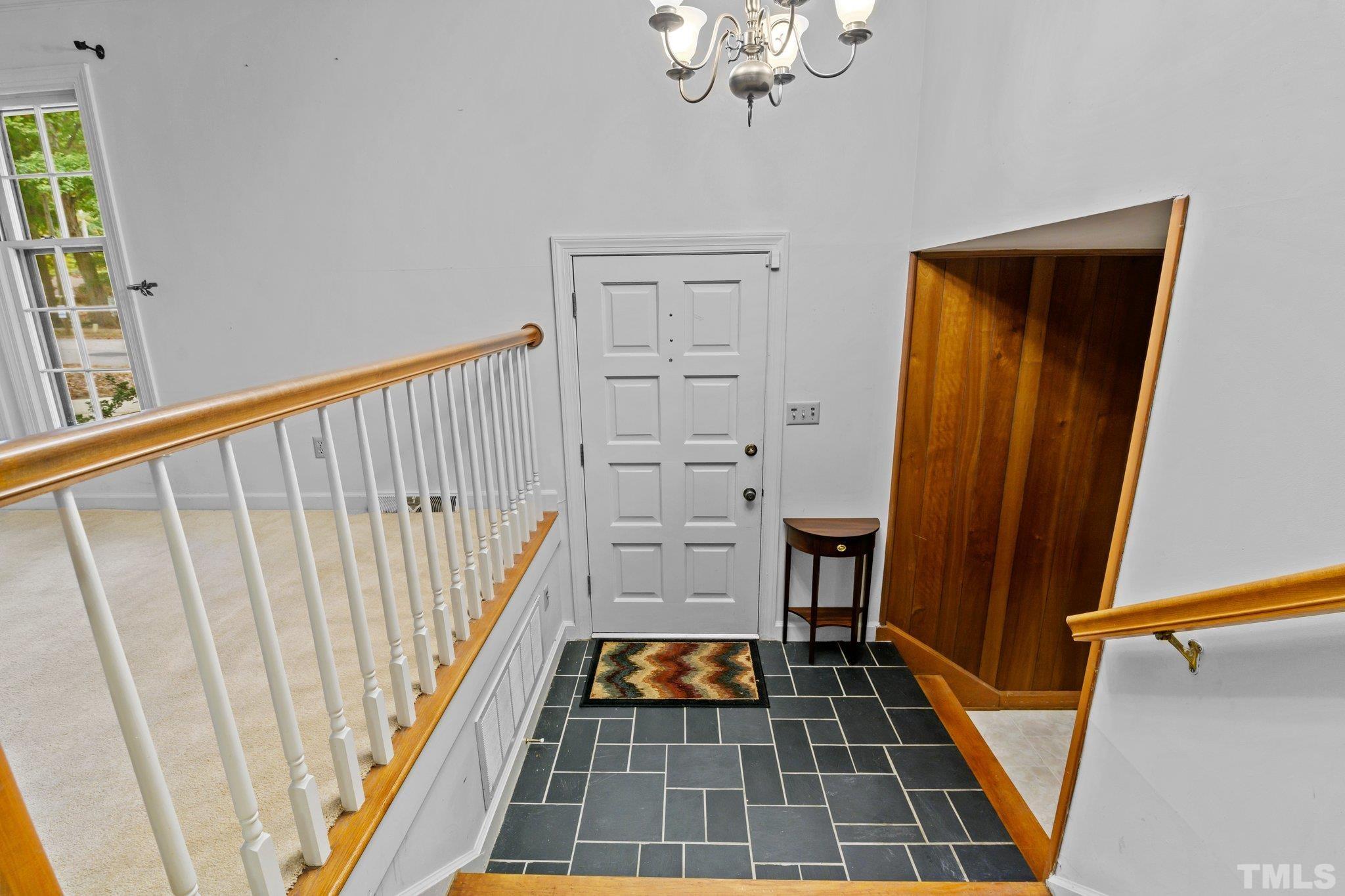 1021 Deboy Street Raleigh, NC 27606 - Photo 5 of 29 Gallery Image 5